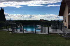 cloture-gris-anthracite-piscine-aoste