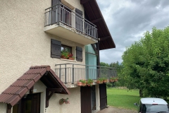 garde-corp-barreau-gris-fenetre-rumilly