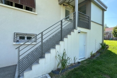 garde-corps-aluminium-ral-7040-escalier-vezeronce-curtin-