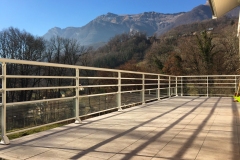 garde-corps-vitre-ral-9010-saint-genix-les-villages