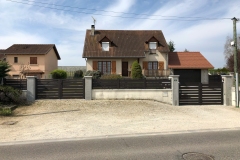 portail-battant-aspect-fer-forge-conzieu