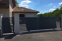 portail-coulissant-aluminium-novalaise