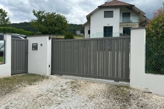 portail-coulissant-decore-ral-7039-saint-laurent-du-pont