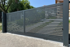 portail-motorise-aluminium-ral-7016-saint-christophe