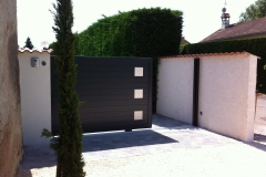 portail-noir-coulissant-chambery