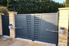 portail-plein-gris-anthracite-succieu