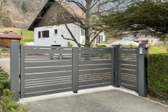 portail-ral-7037-battant-la-tour-du-pin