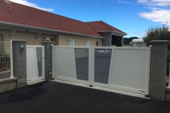 portail-ral-9010-aluminium-valencogne