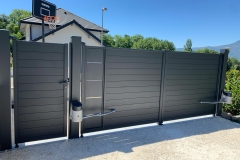 portail-ral-9016-gris-anthracite-battant-motorise-le-grand-lemps