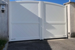 portails-plein-battant-ral-9010-chirens