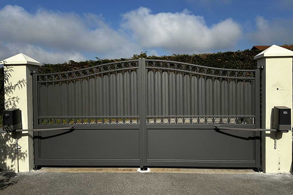 portail battant motorise geko x deasystem