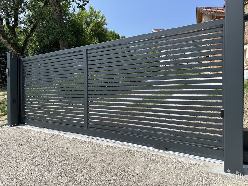 portail coulissant pont de beauvoisin min