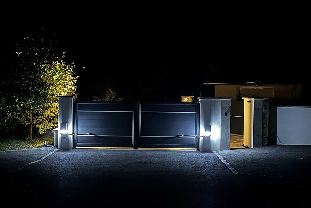 portail motorise geko x led