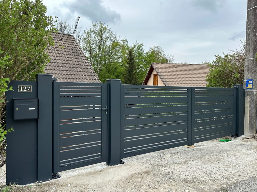 portail portillon annecy min